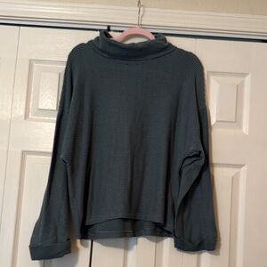 Women's Green Ribbed Turtleneck Sweater